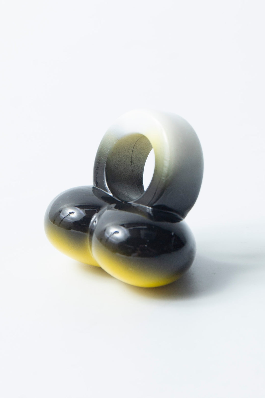 heart ring black × yellow 10
