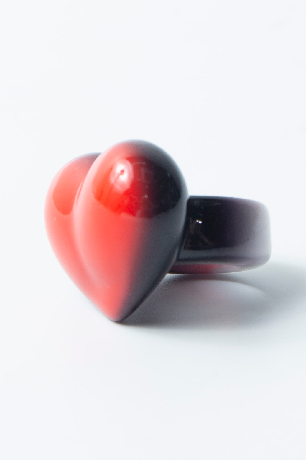 heart ring black × red 10