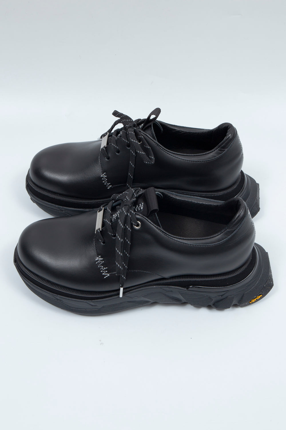 STITCH WORK DOCKING LEATHER SHOES