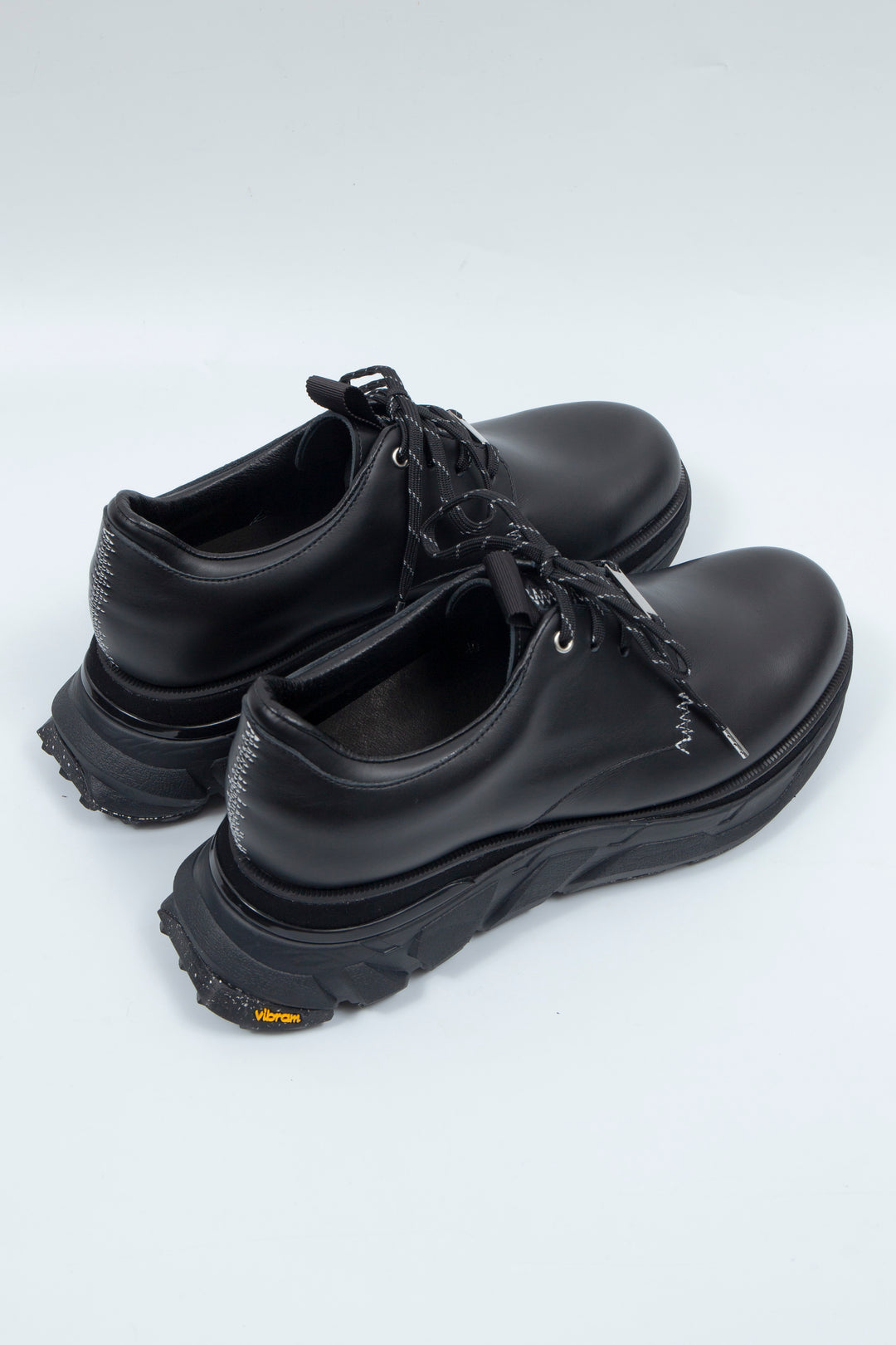 STITCH WORK DOCKING LEATHER SHOES