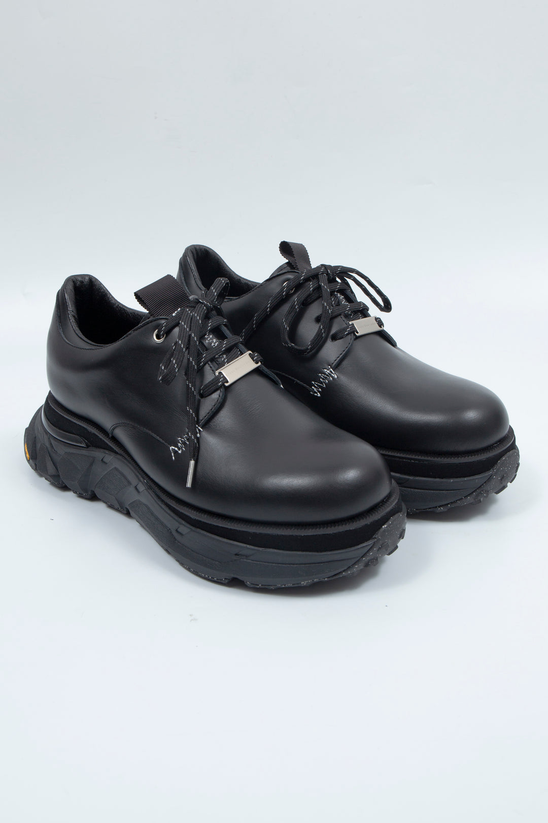 STITCH WORK DOCKING LEATHER SHOES