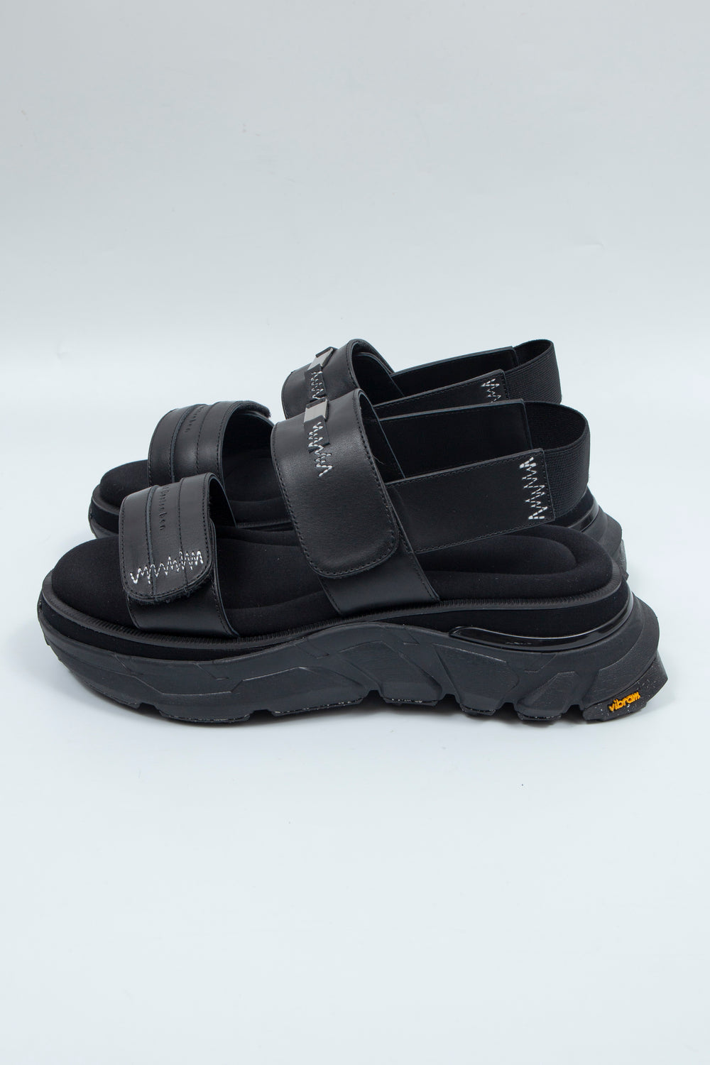 STITCH WORK DOCKING LEATHER SANDALS