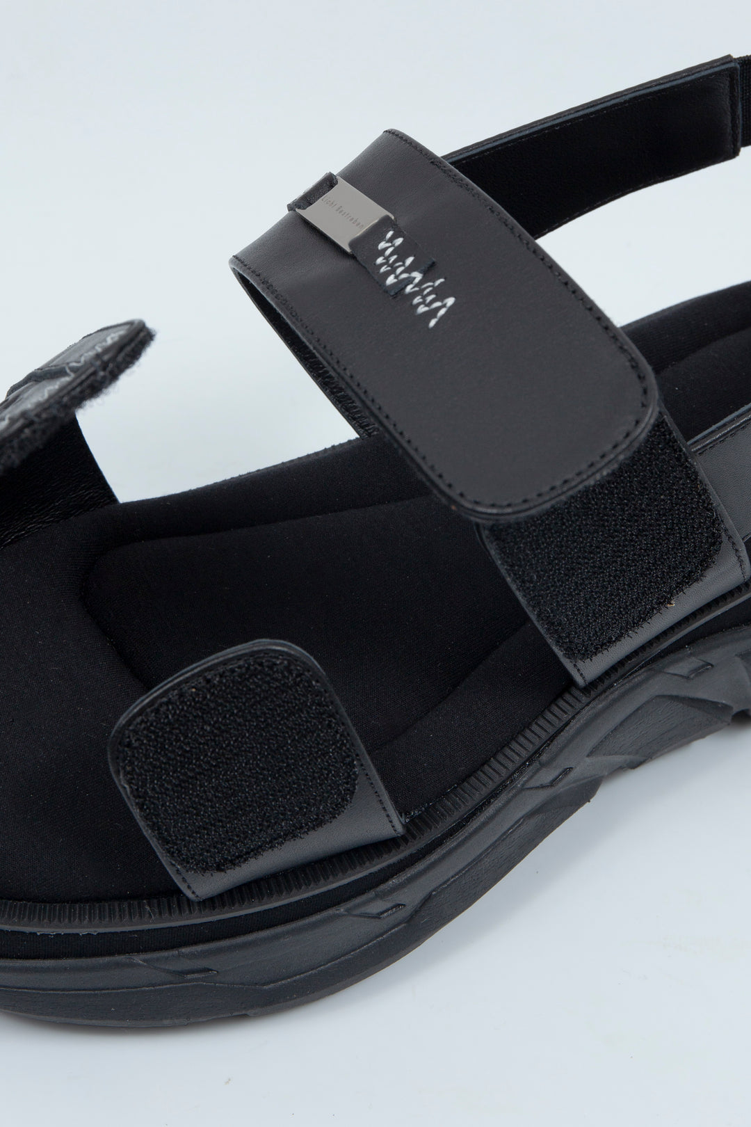 STITCH WORK DOCKING LEATHER SANDALS