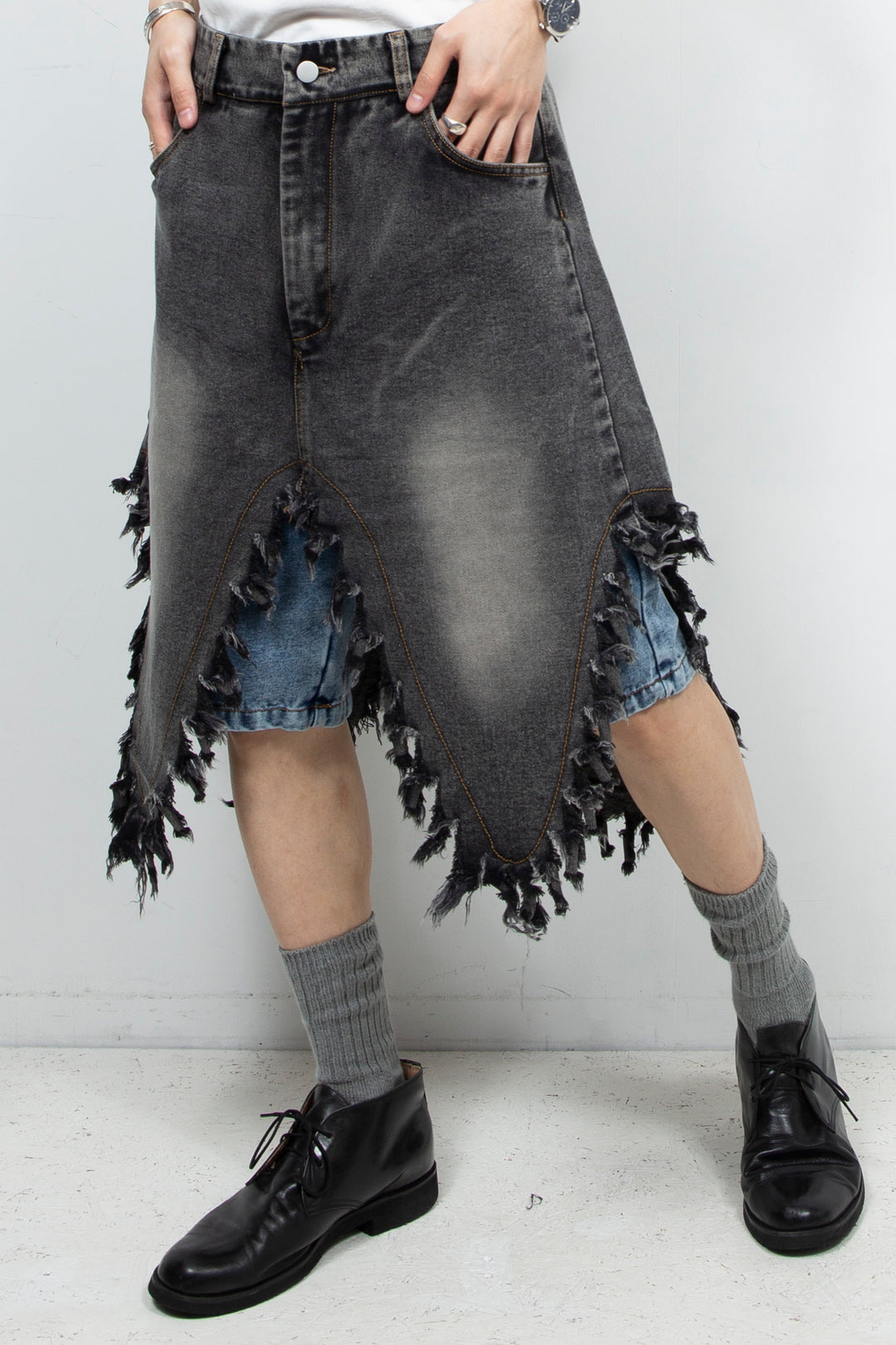 Grey denim double layered shorts