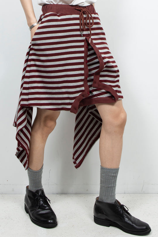 Striped deconstruction loose shorts