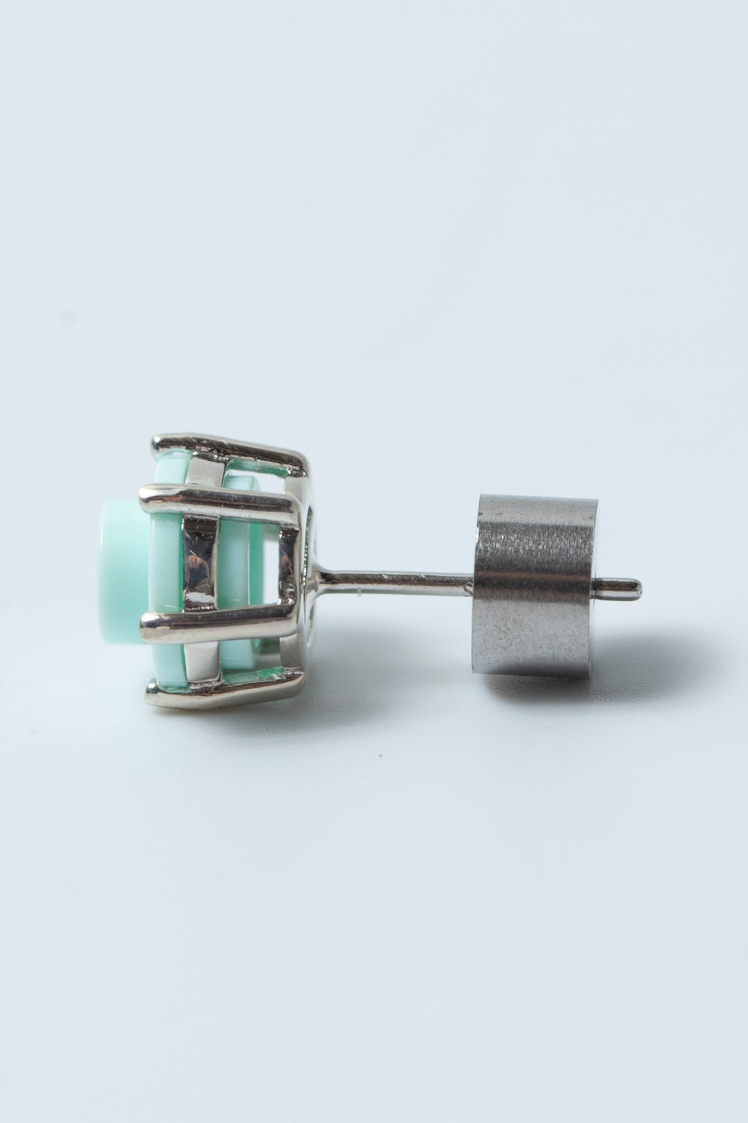 Round colorblock pierced earring
