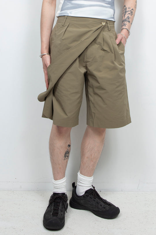 Khaki fashion short skirt pants