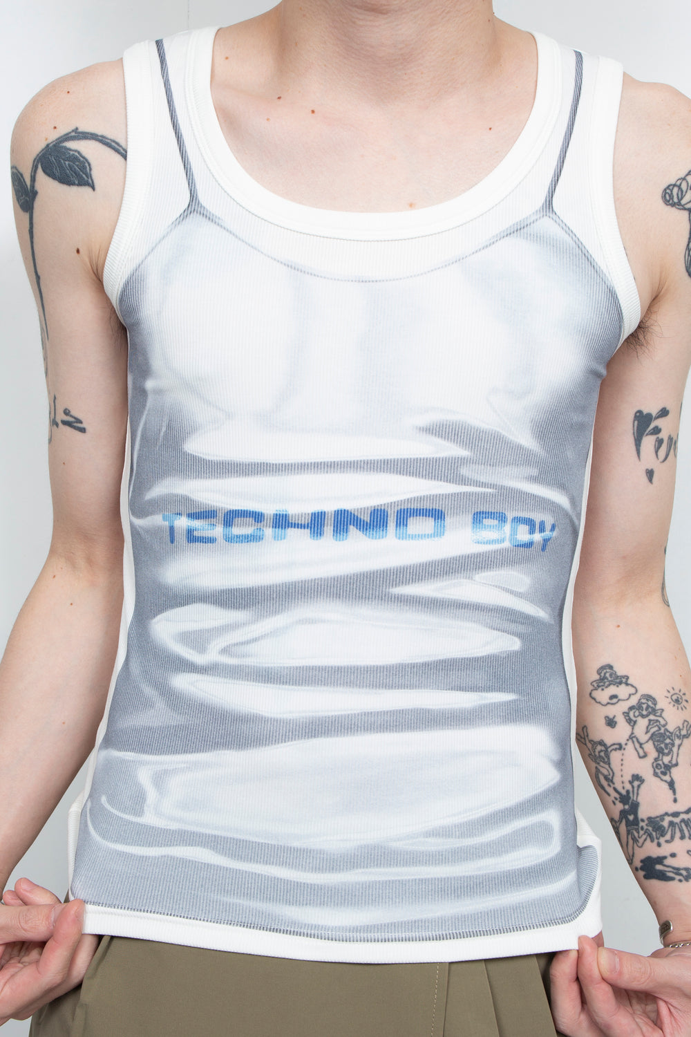 Two tone printed thread vest White