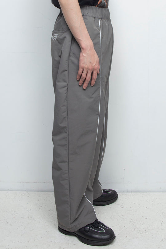 RAW LOVE NTLON PANTS GRAY