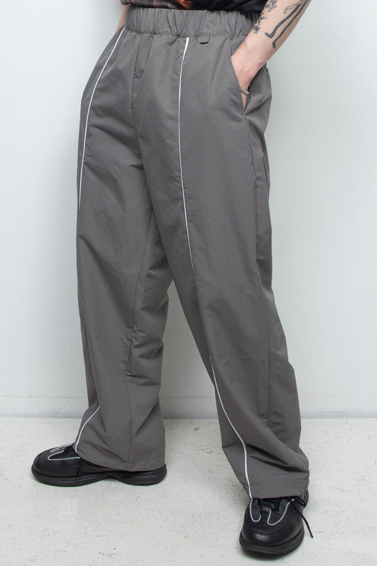 RAW LOVE NTLON PANTS GRAY