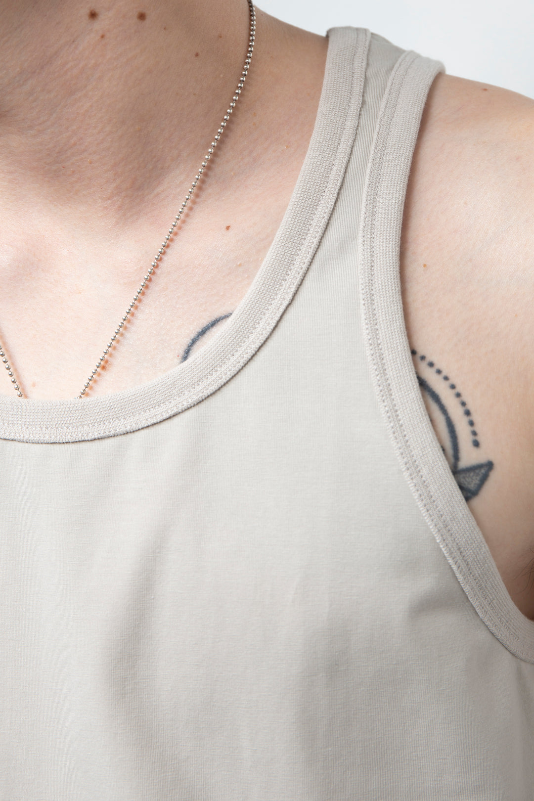 "UNDERS".02 Comfort Tank Tops GRAY