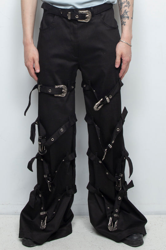 Metal buckle pants