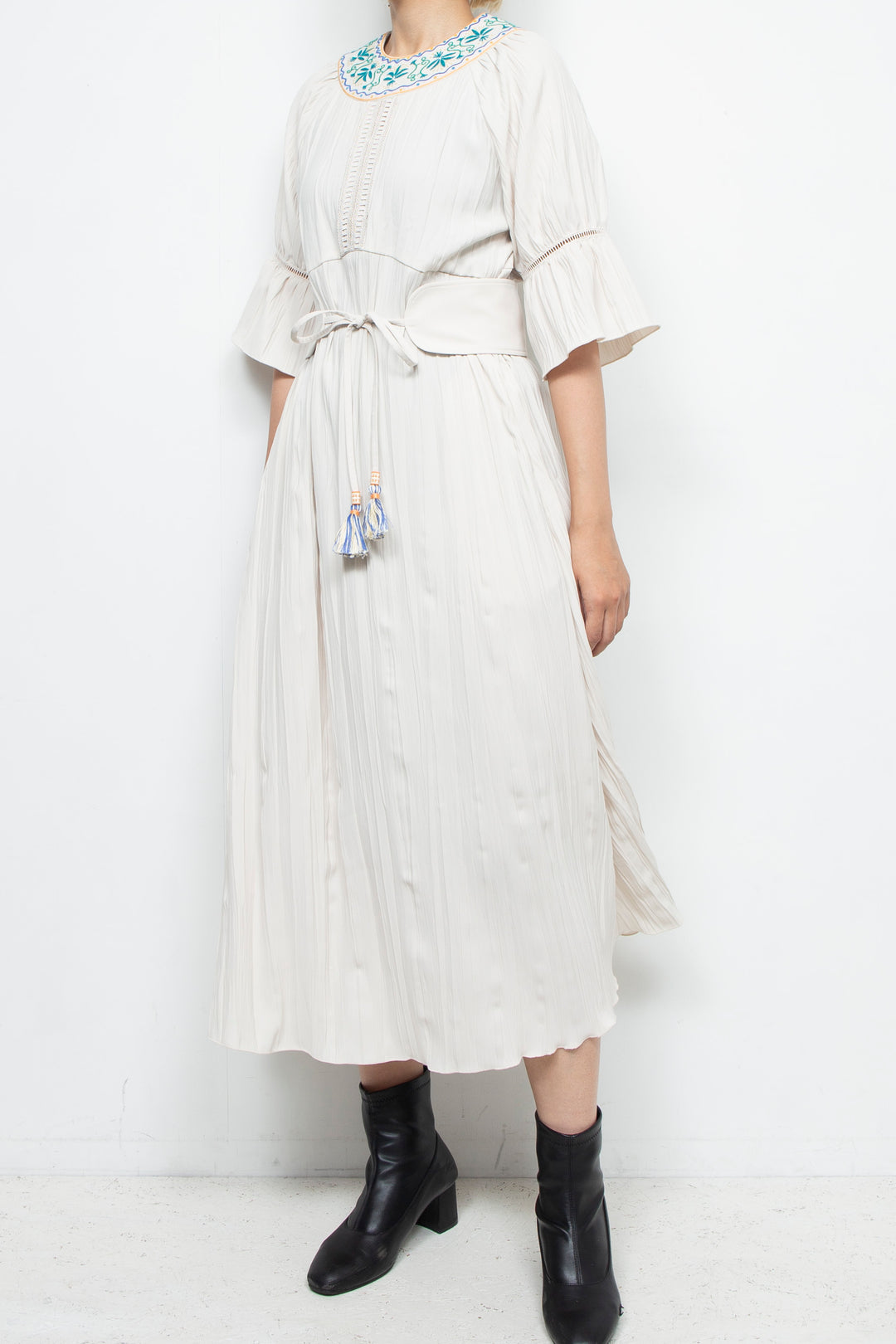 Water lily dress White