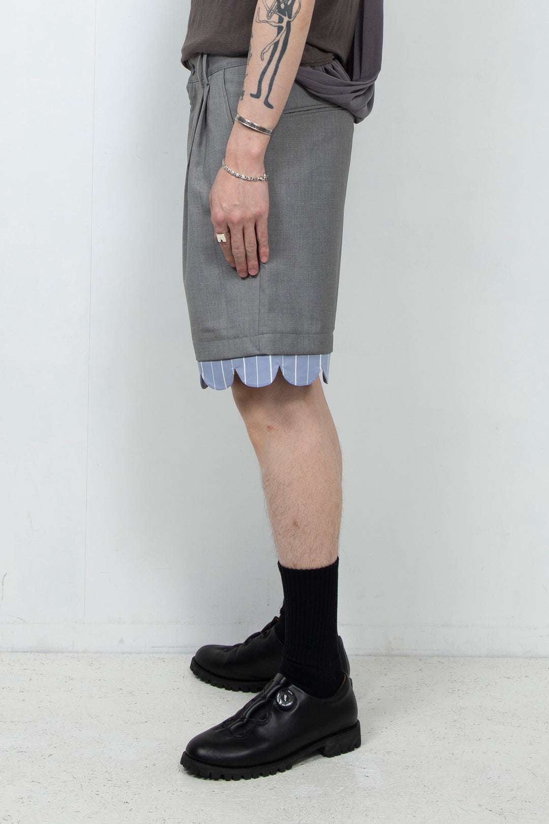 Light grey casual shorts
