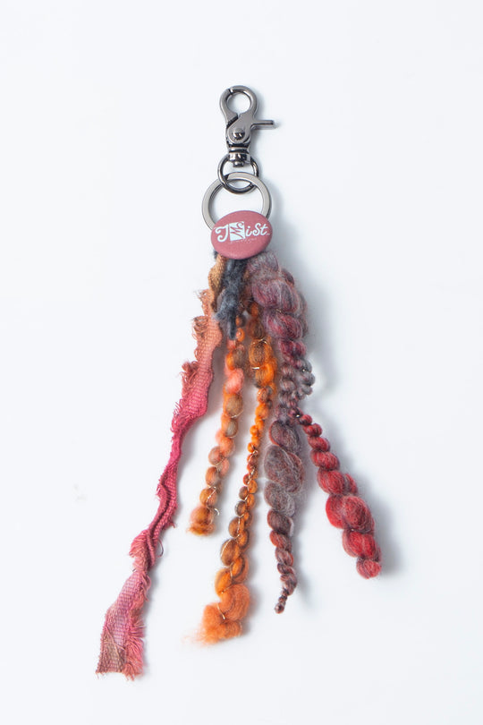 TΣist YARN KEY RING
