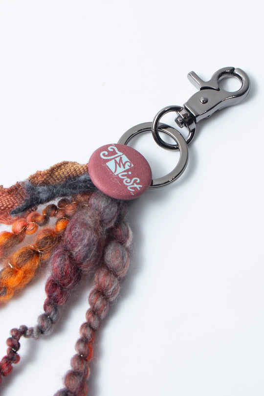 TΣist YARN KEY RING