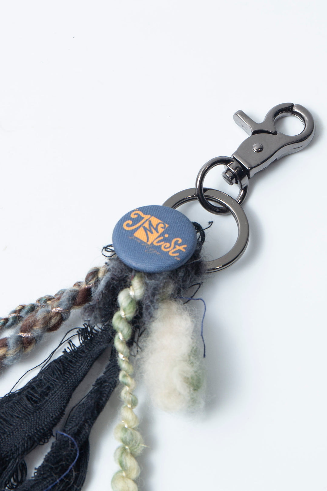 TΣist YARN KEY RING