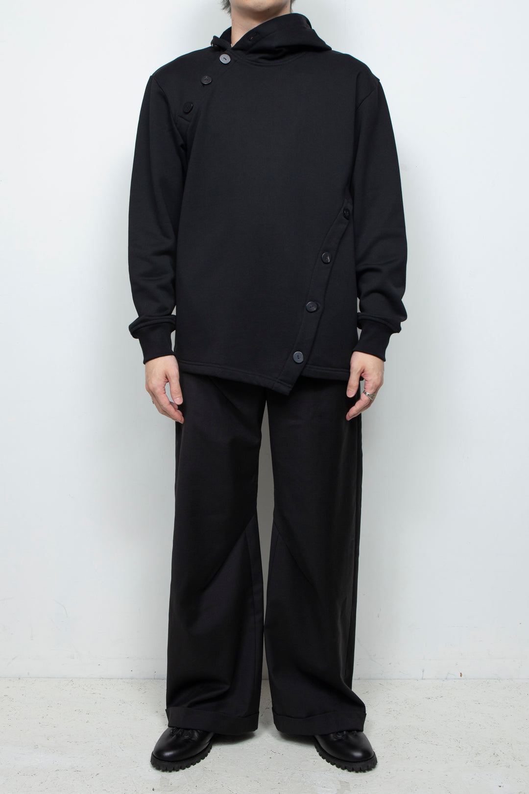 プルオーバーフーディー Black
