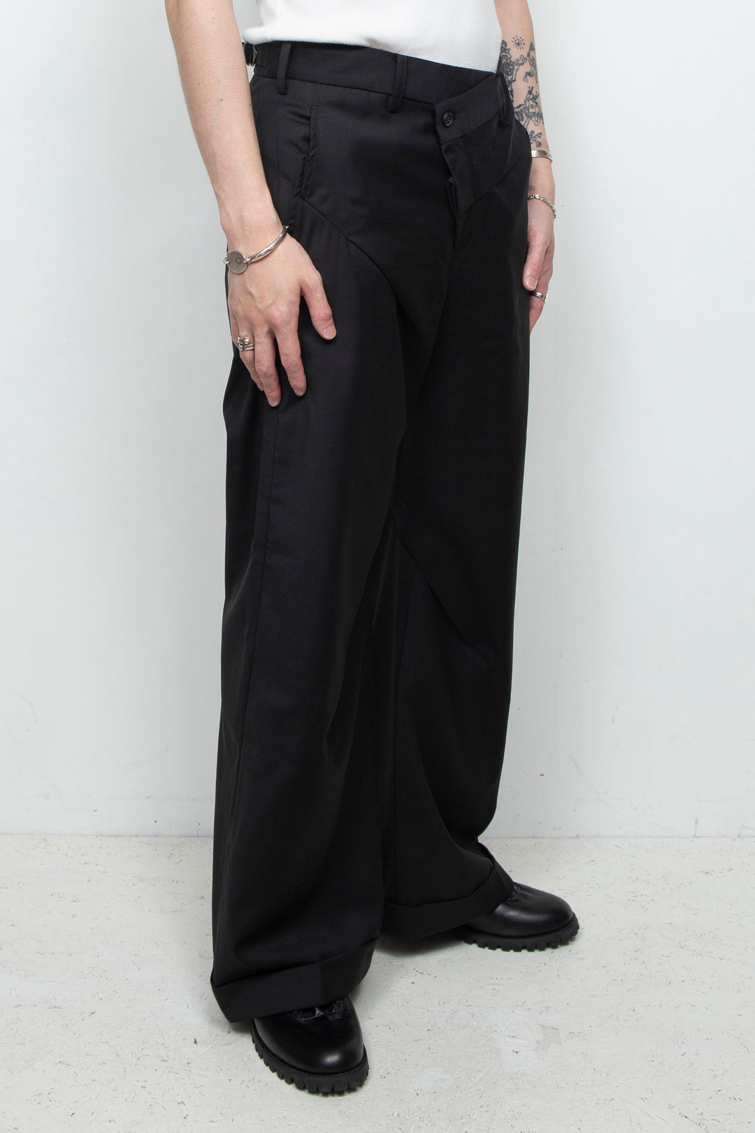 タックデザインスラックス Black