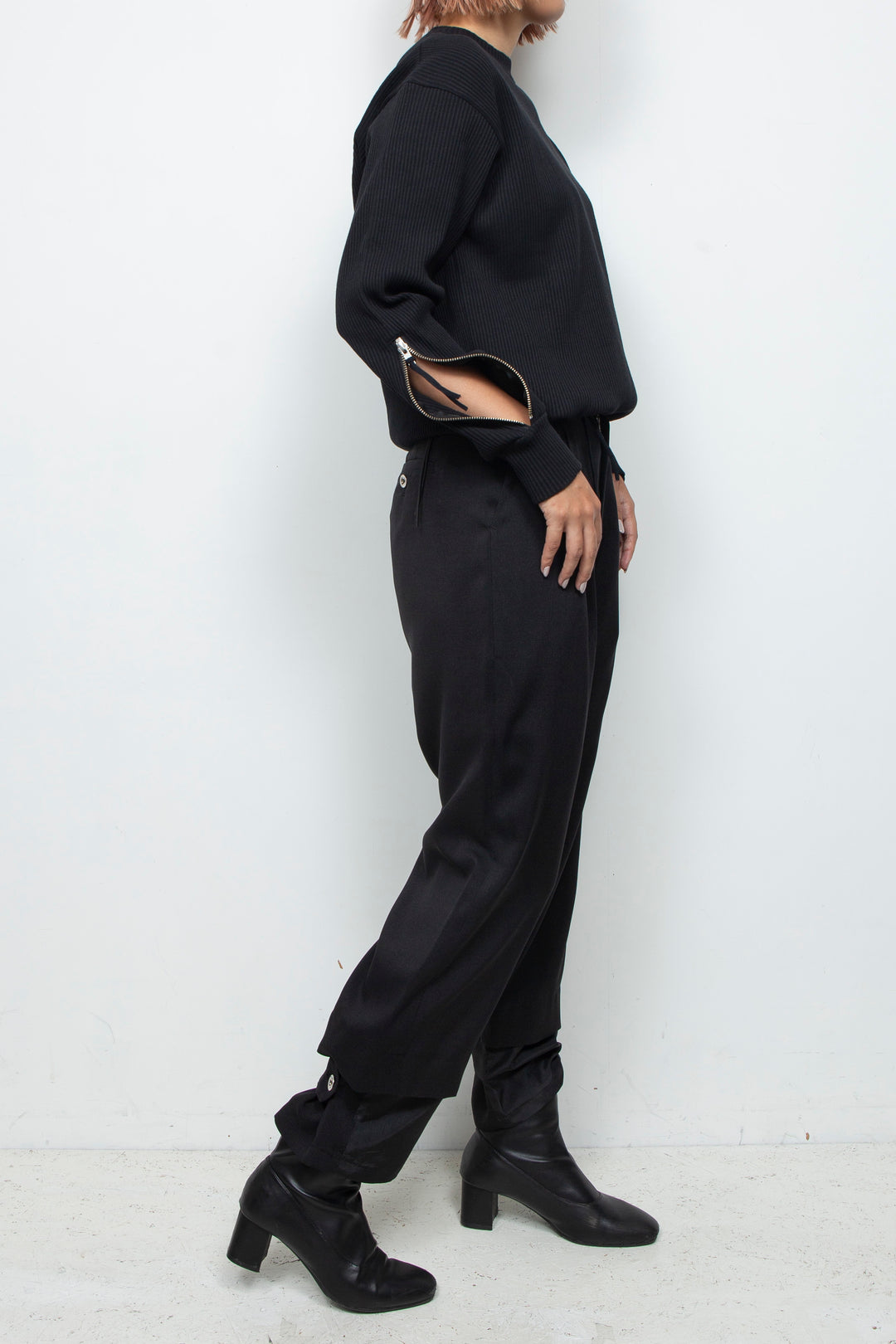 250215 TOPS BLACK