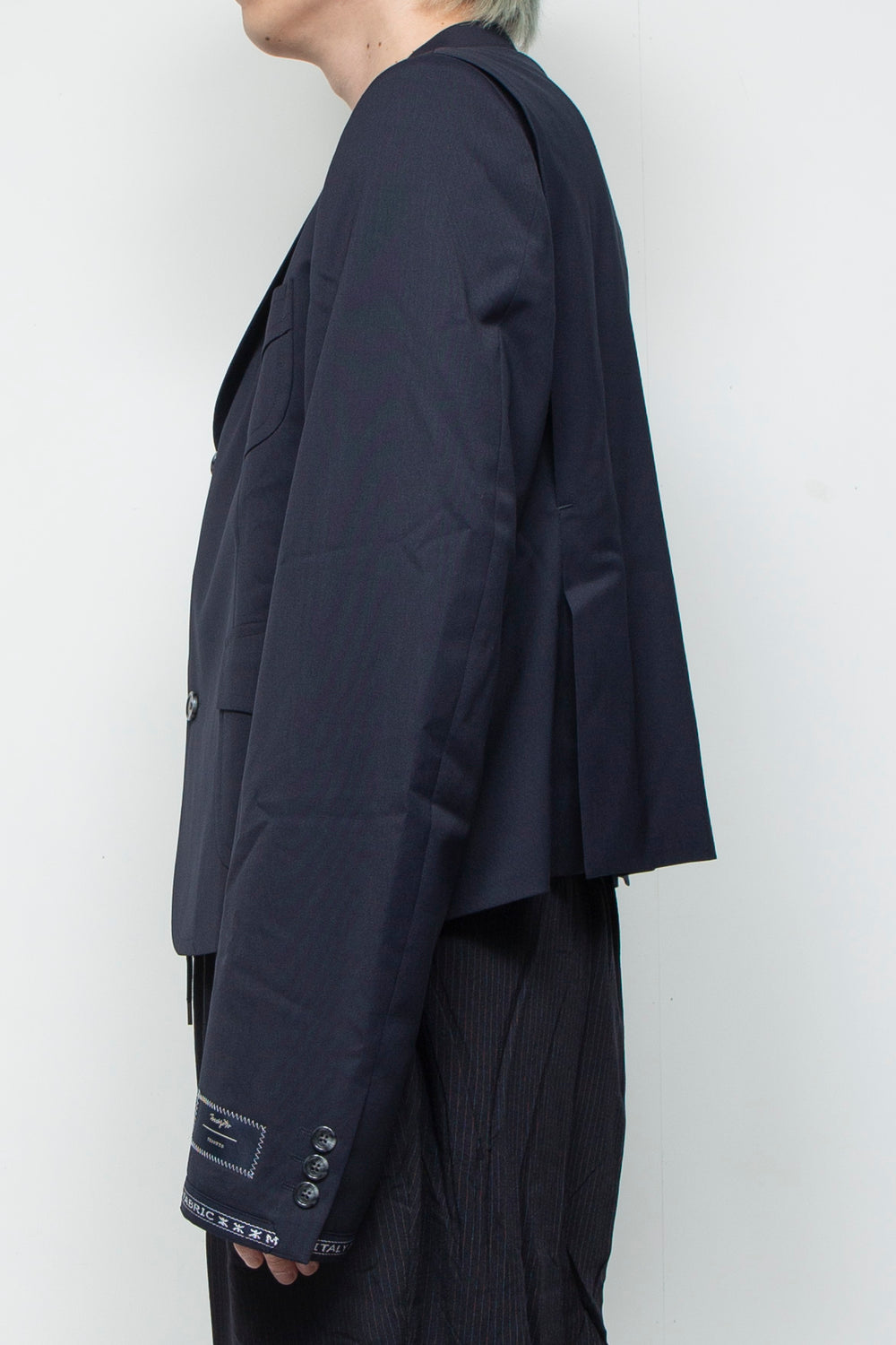 ROUND SILHOUETTE SHORT JACKET LUXE NAVY