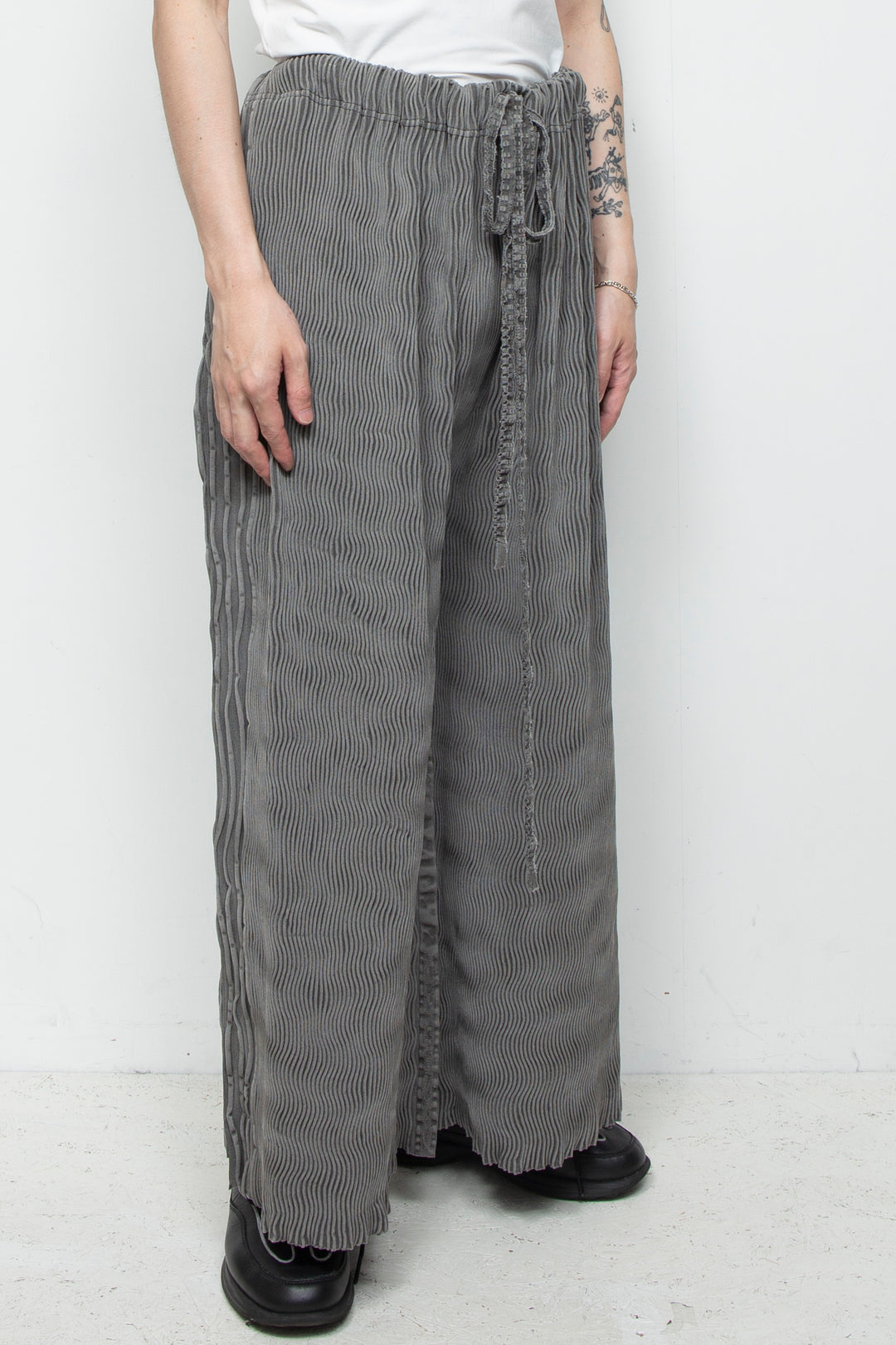 LARGEST SEAMLESS KNIT PT/RIB GREY