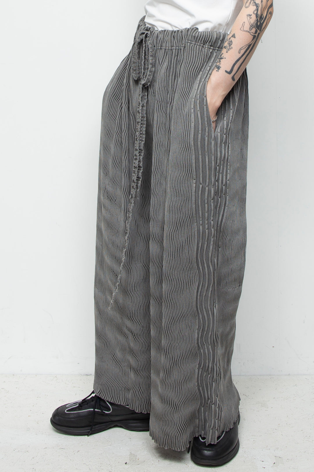 LARGEST SEAMLESS KNIT PT/RIB GREY