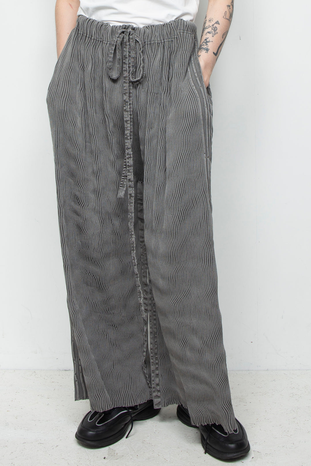 LARGEST SEAMLESS KNIT PT/RIB GREY
