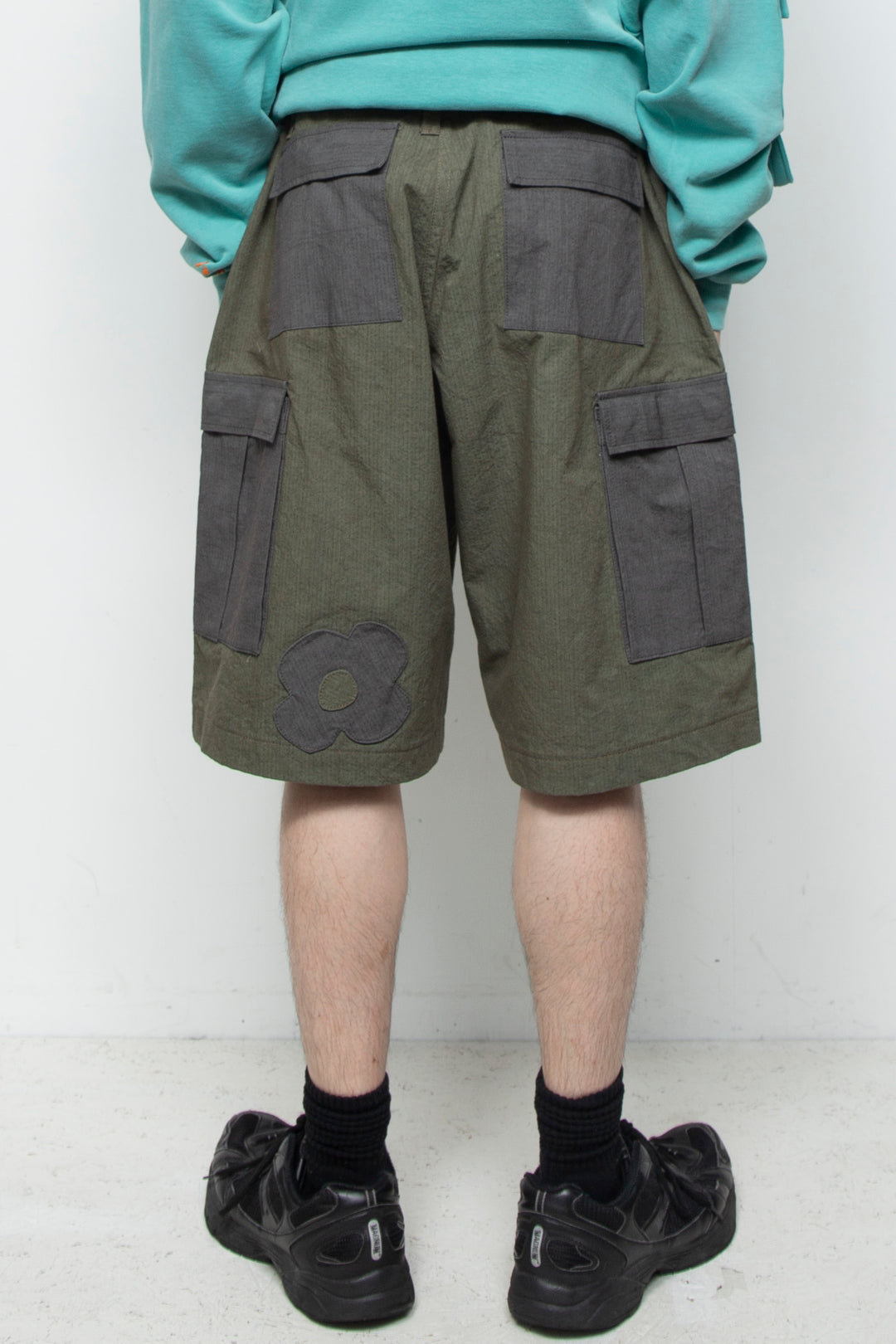 flower half cargo pants olive