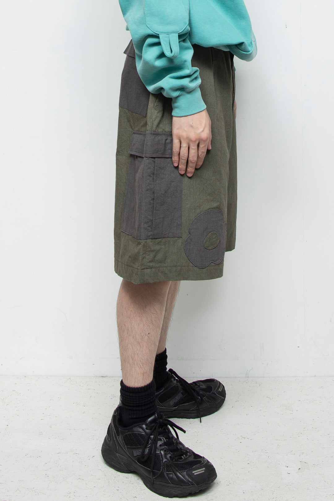 flower half cargo pants olive