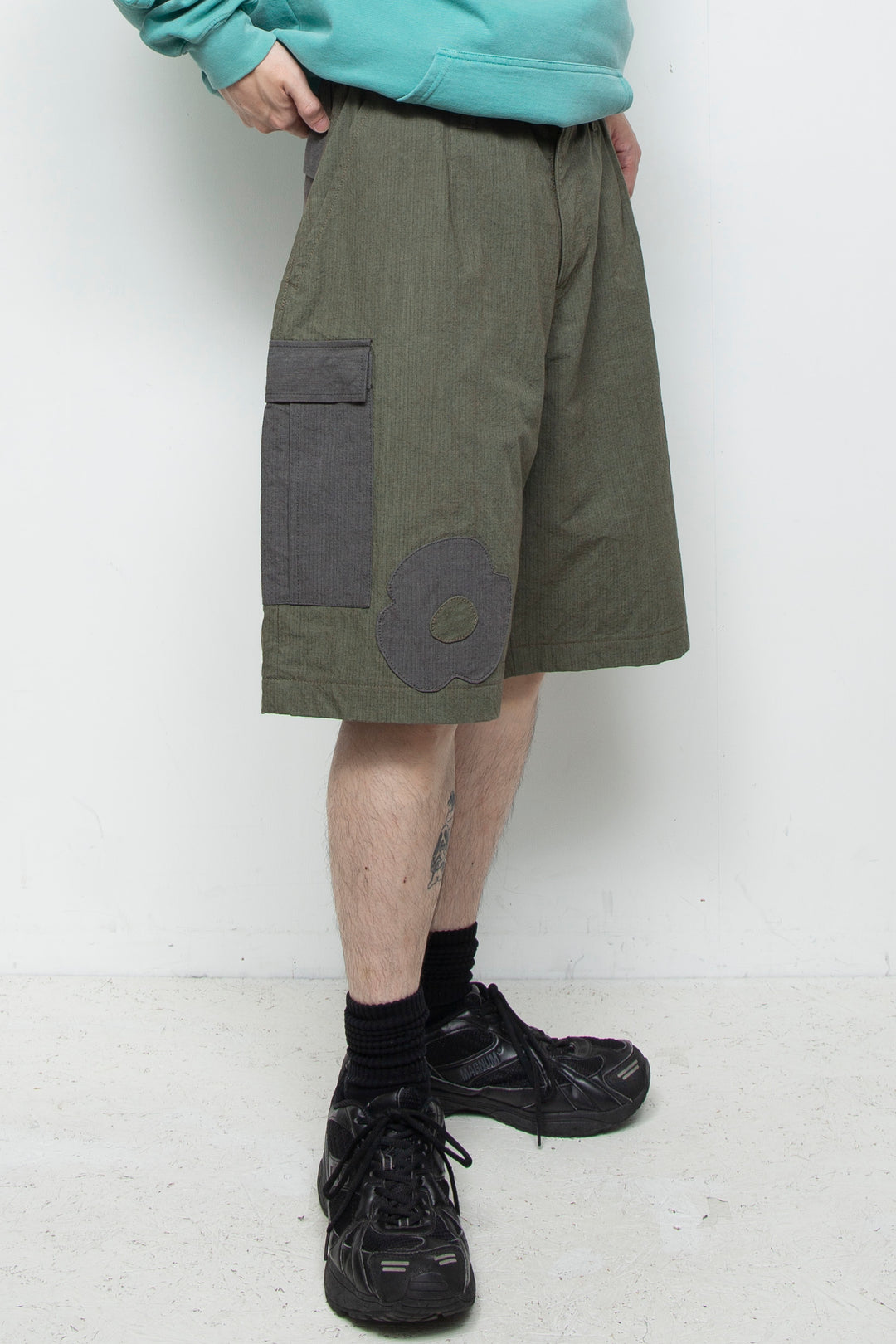 flower half cargo pants olive