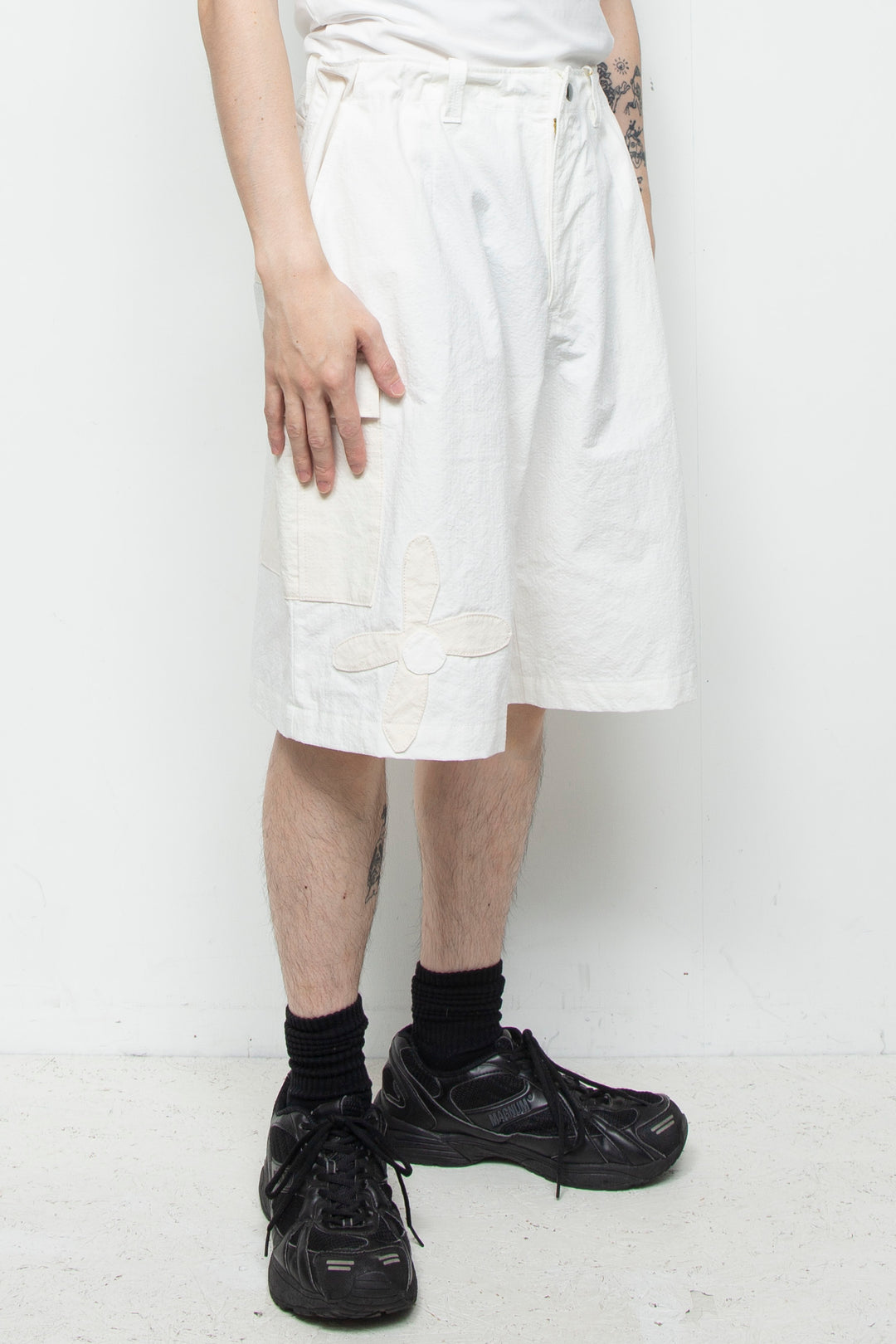 flower half cargo pants white
