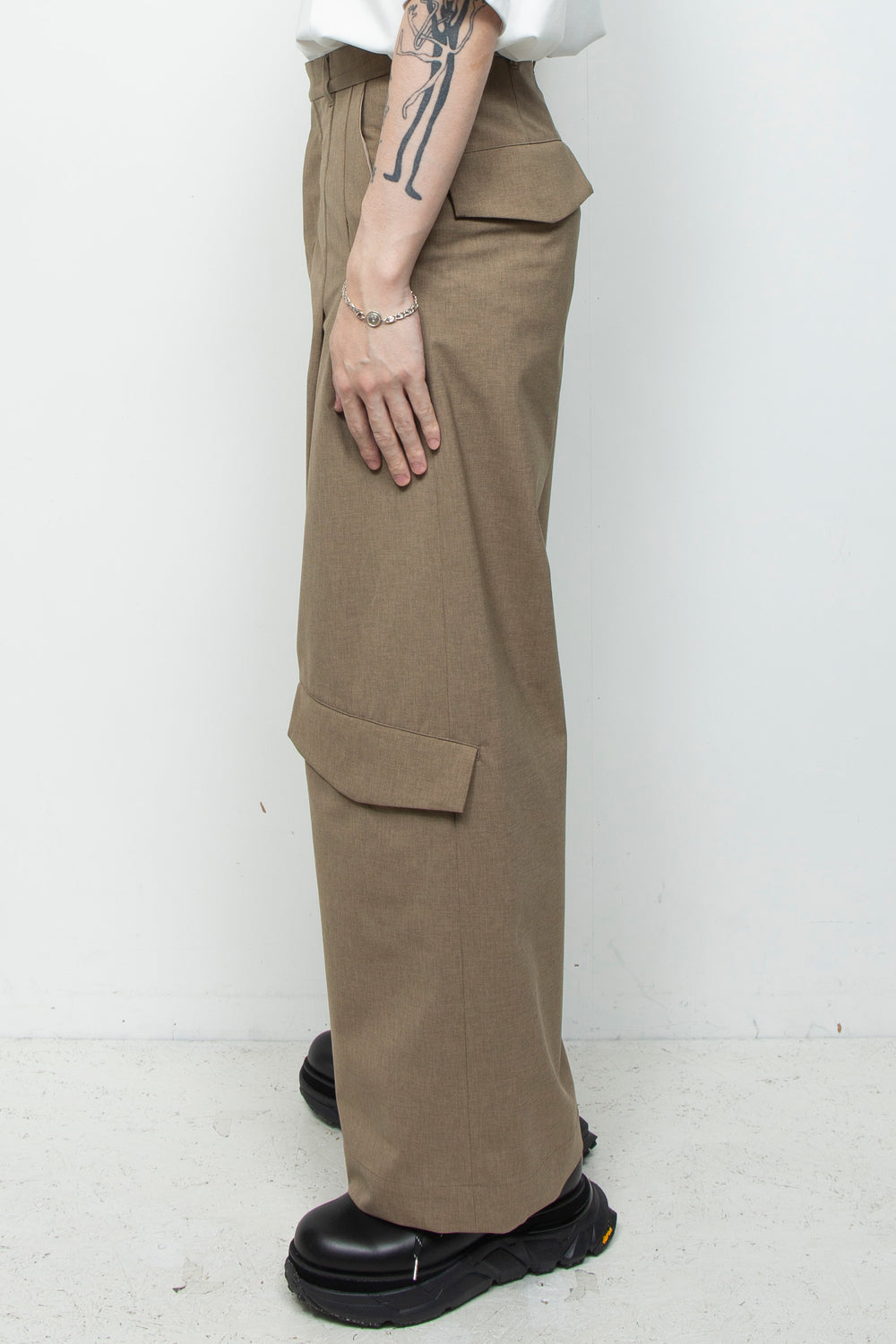3-Layer Bonded Suit Thin Flap Baggy Trousers LEGHORN
