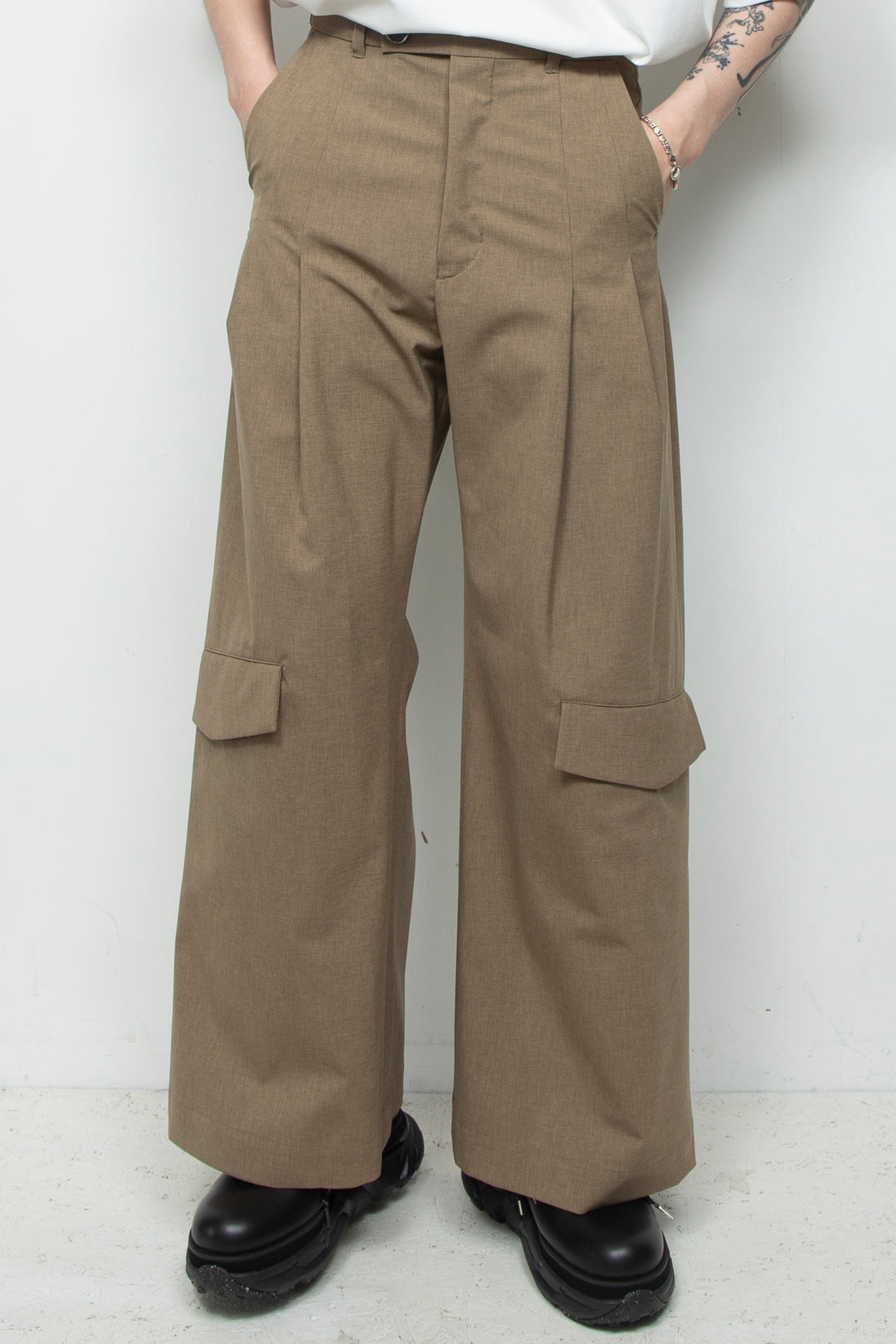 3-Layer Bonded Suit Thin Flap Baggy Trousers LEGHORN