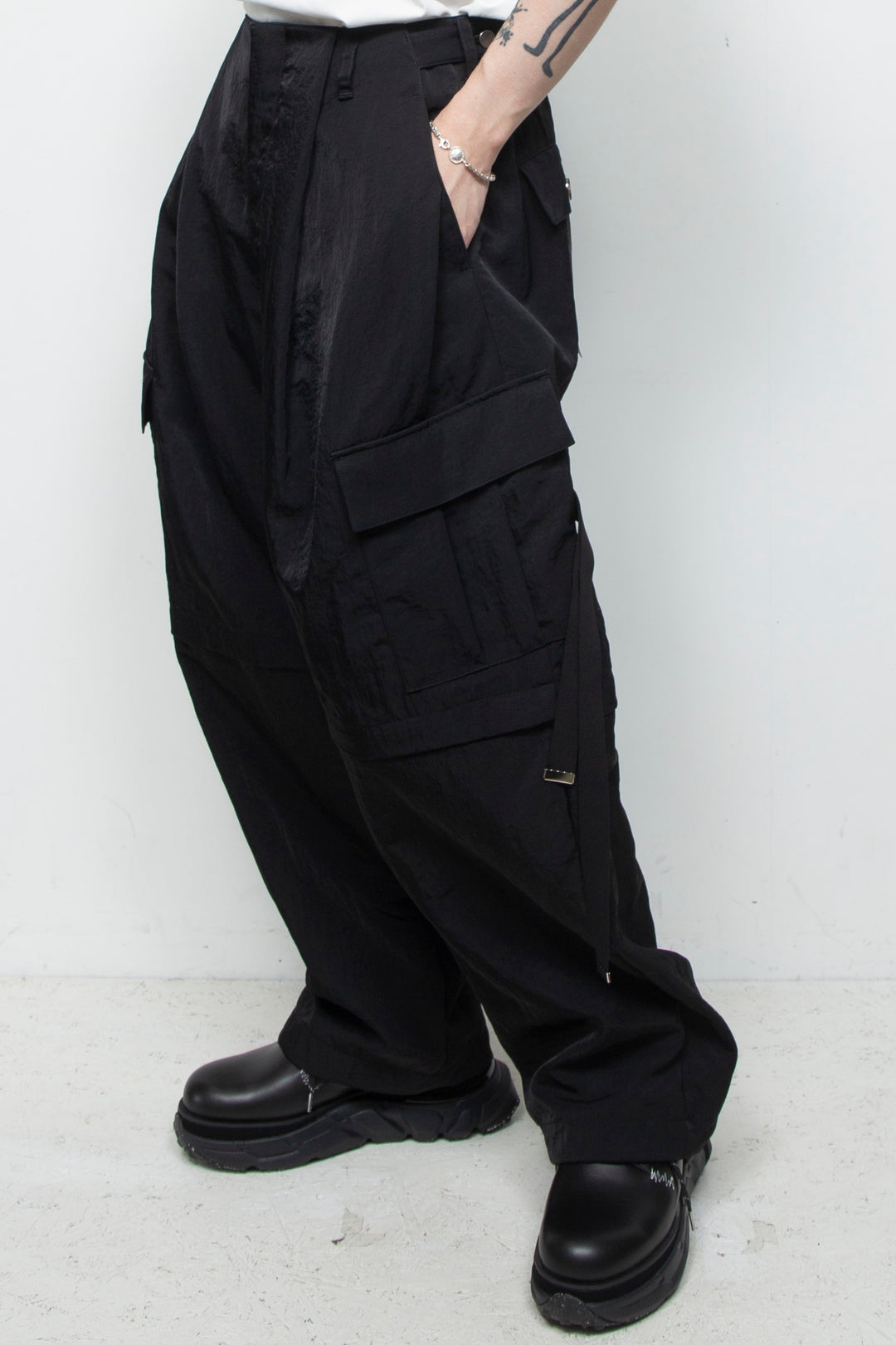 Vintage nylon detachable cargo pants BLACK