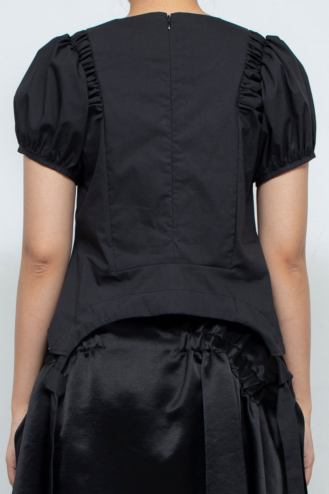Design blouse black