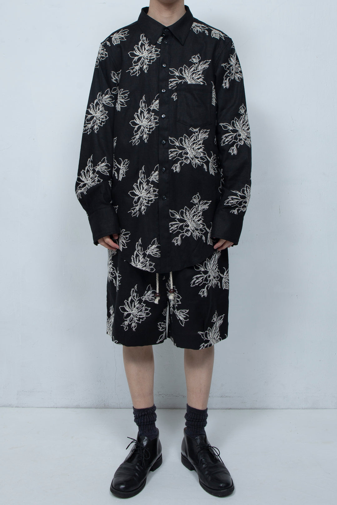 Floral patterns shirt  Black