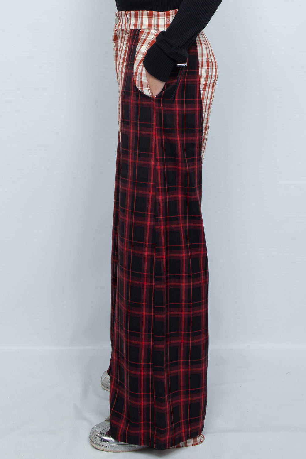 Double layered cross checkered pants