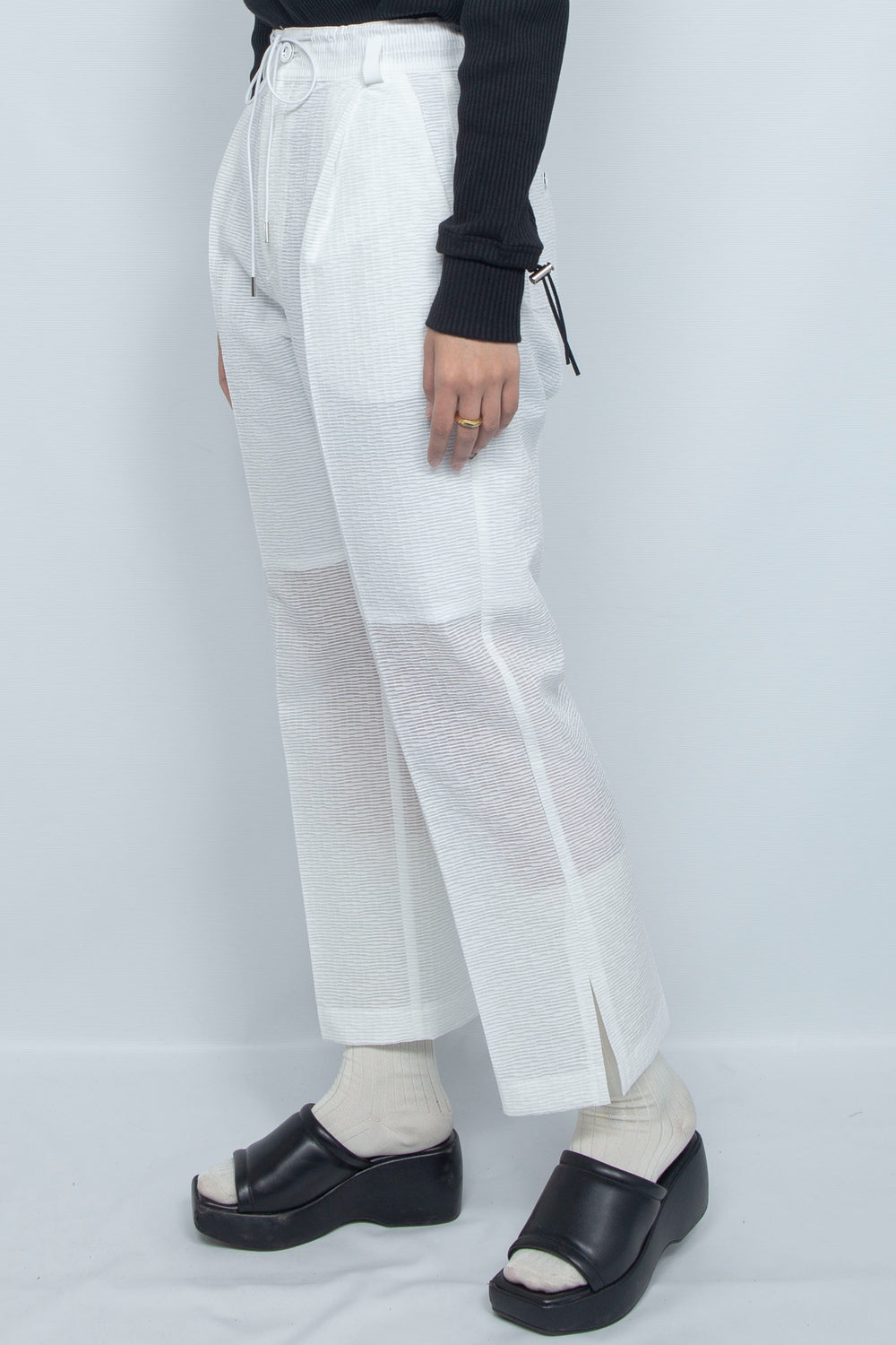 250109 PANTS WHITE