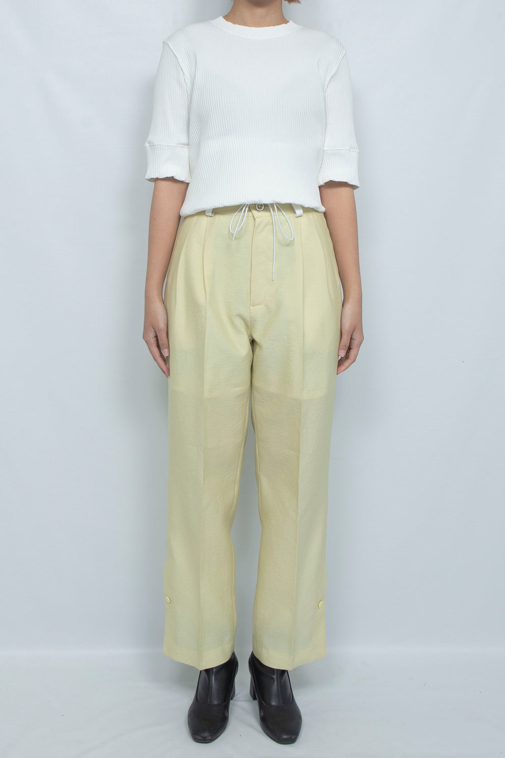 250107 PANTS YELLOW