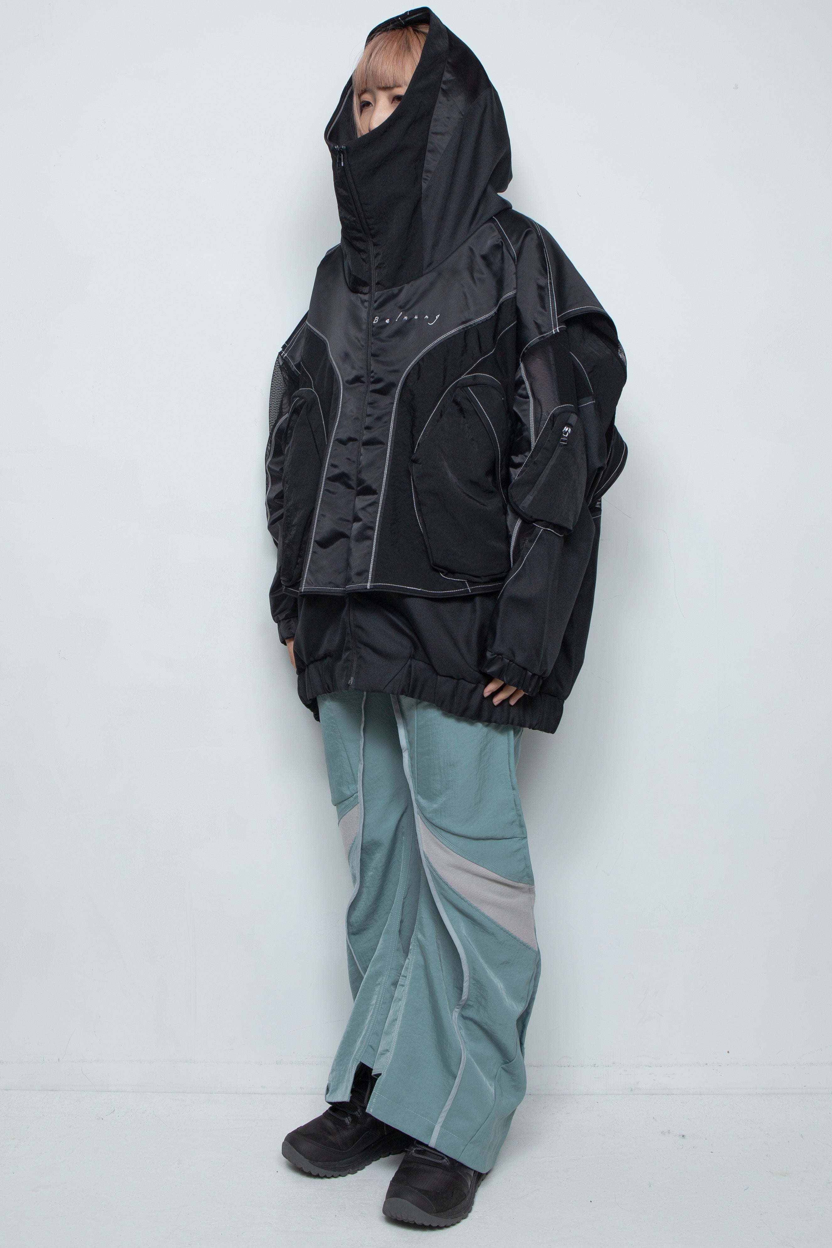 重ねハイネックビッグパーカー(AIR-C) BLACK / BALMUNG