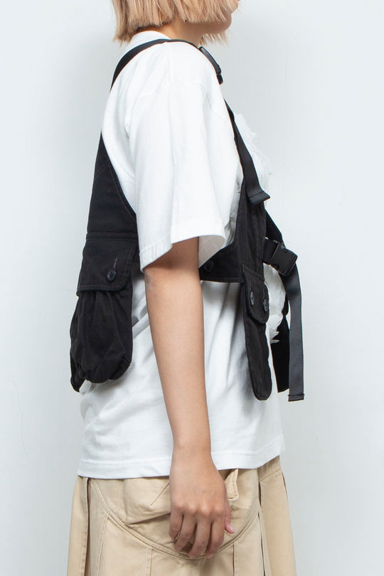 look-forward vest black