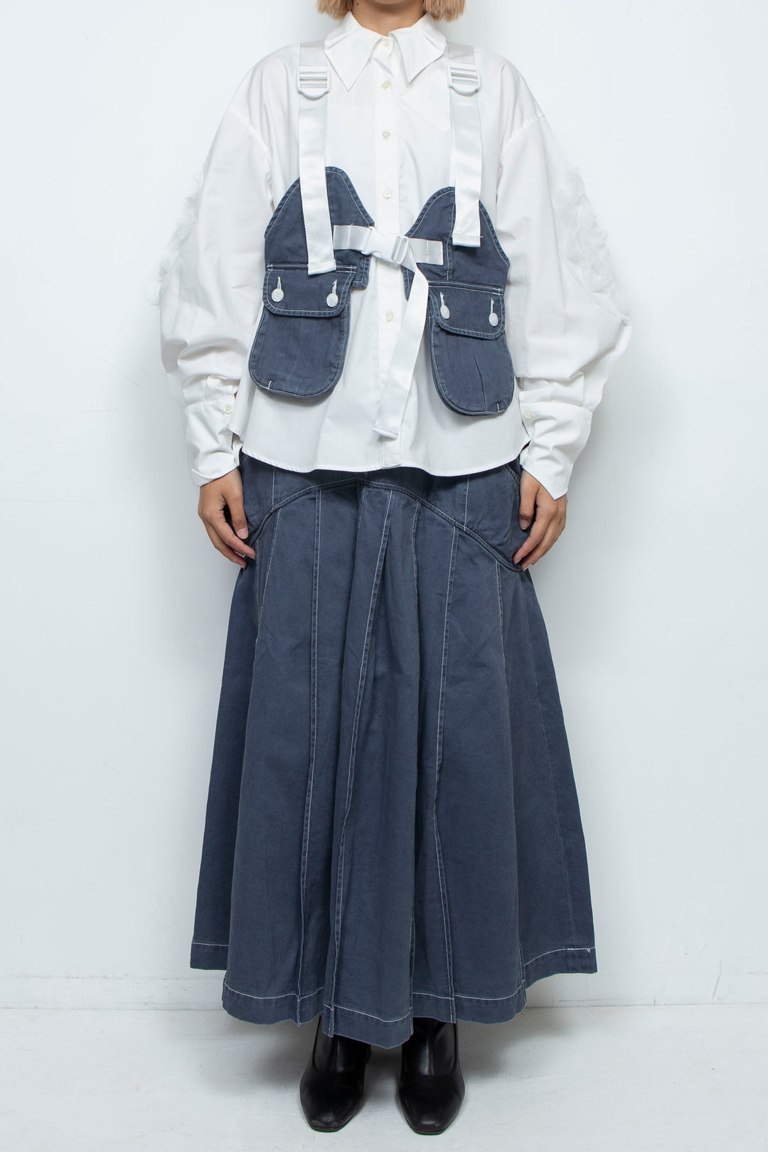 look-forward vest navy