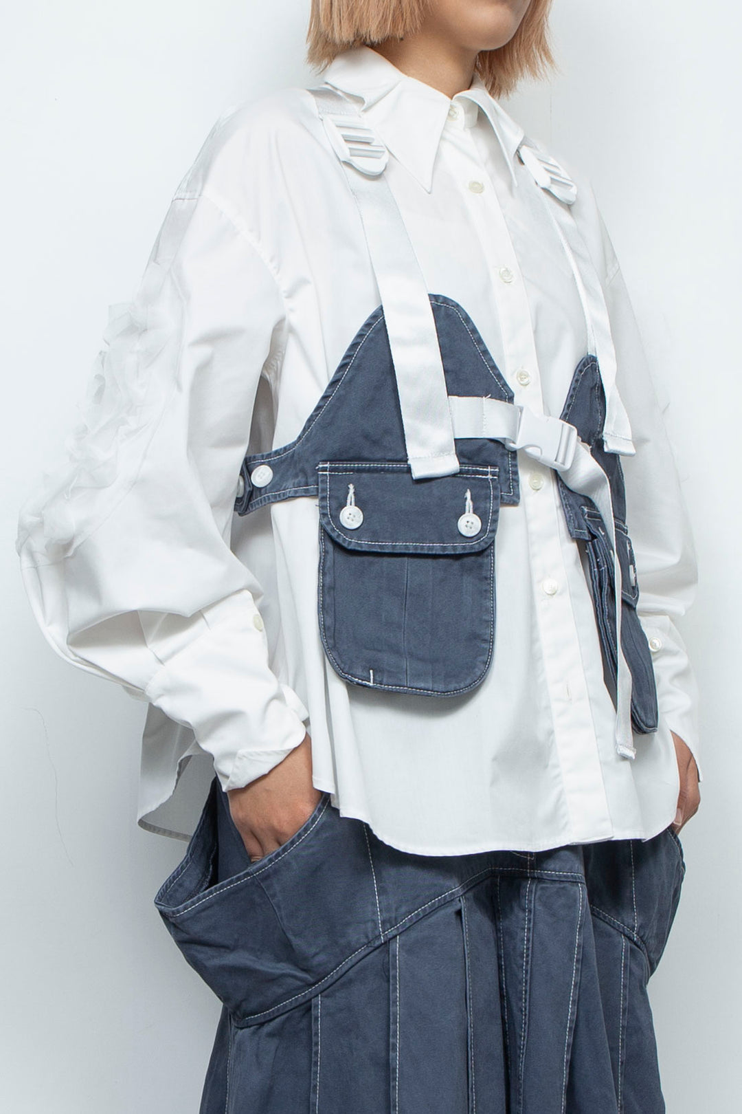 look-forward vest navy