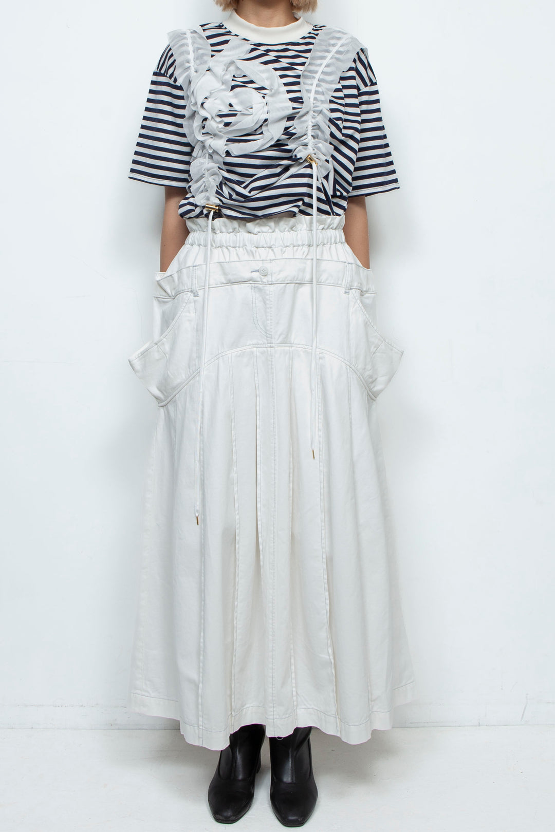 look-forward skirt white