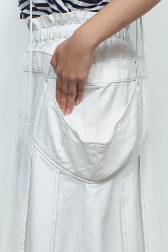 look-forward skirt white