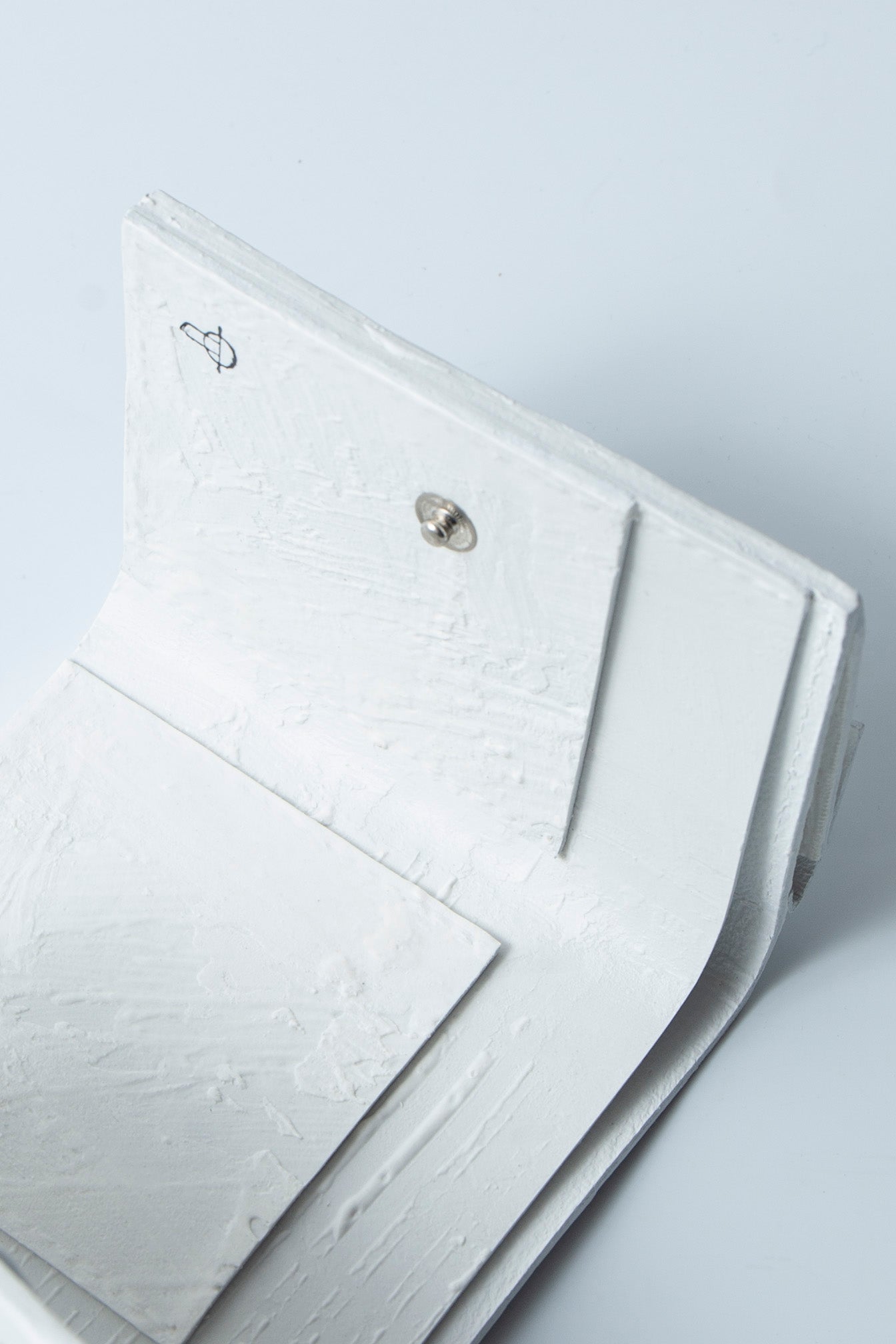 カガリユウスケ 三つ折り財布 mw11 / WH mw11｜三つ折り豆財布／BK | Kagari Yusuke ／カガリユウスケ