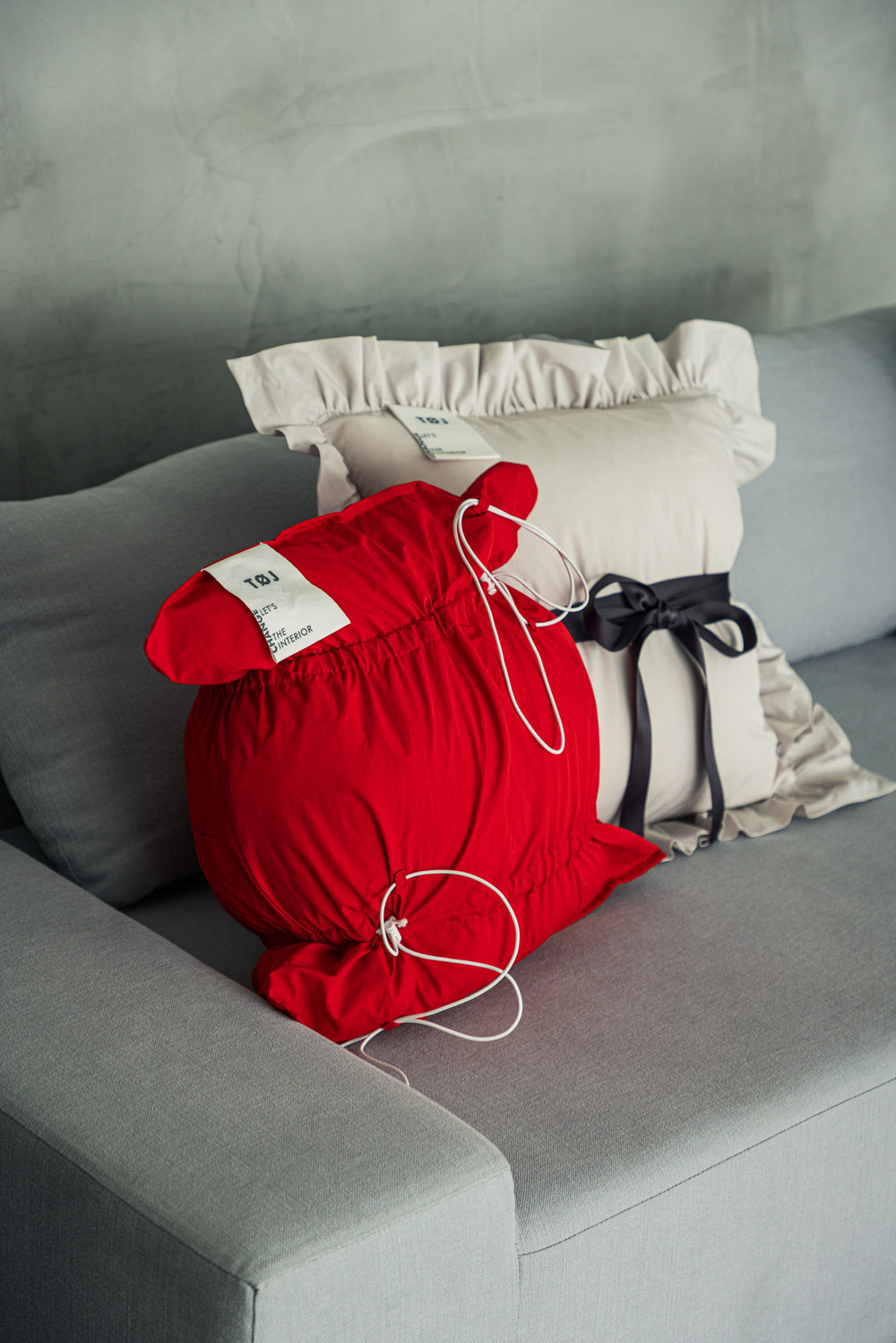 Parachute Cushion Cover - red