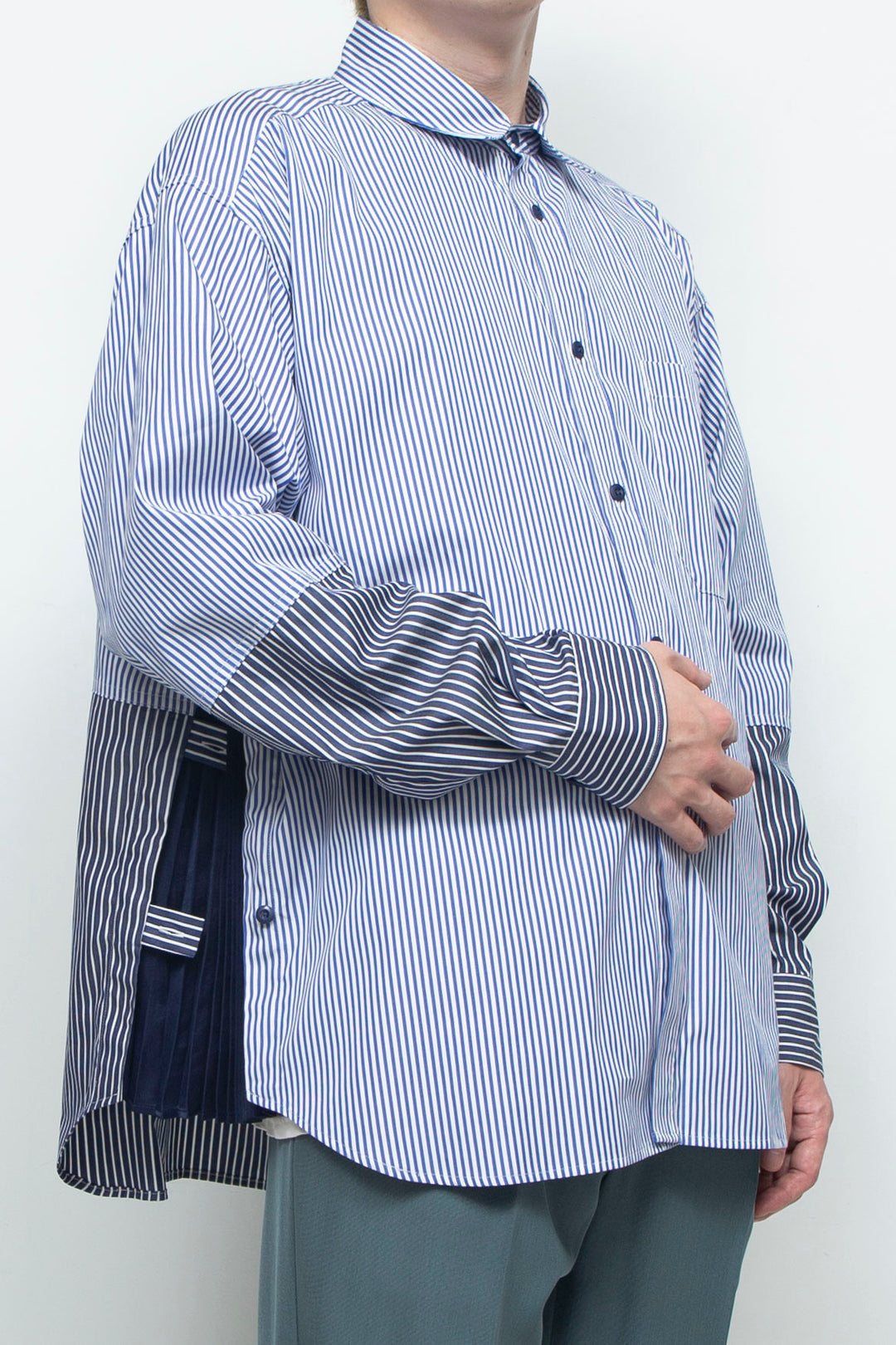 "BEAN” Switching Balloon Side Pleats Shirt
