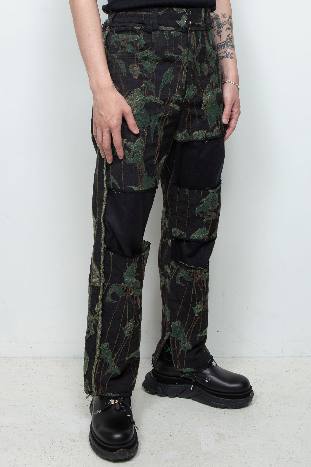 Reconstructed 5-pocket pants (jacquard) IVY